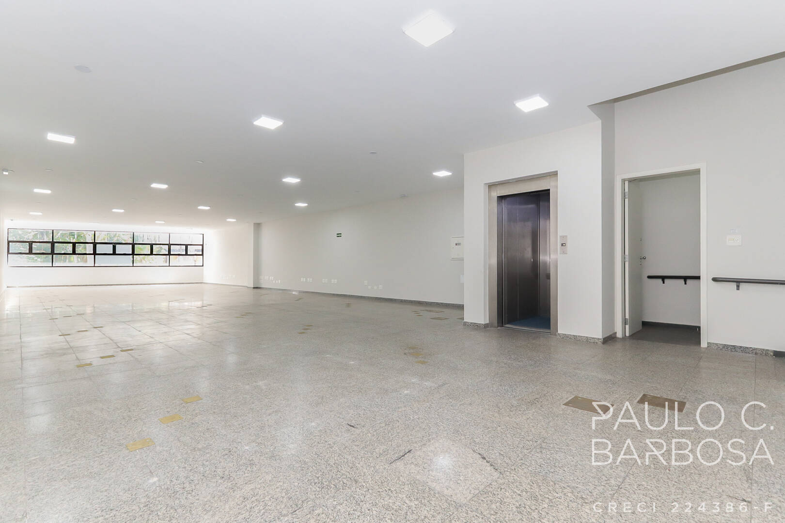 Prédio Inteiro para alugar, 728m² - Foto 9