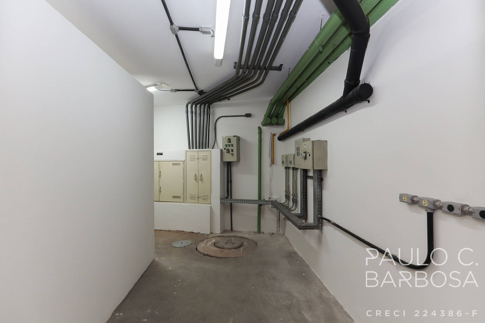 Prédio Inteiro para alugar, 728m² - Foto 28